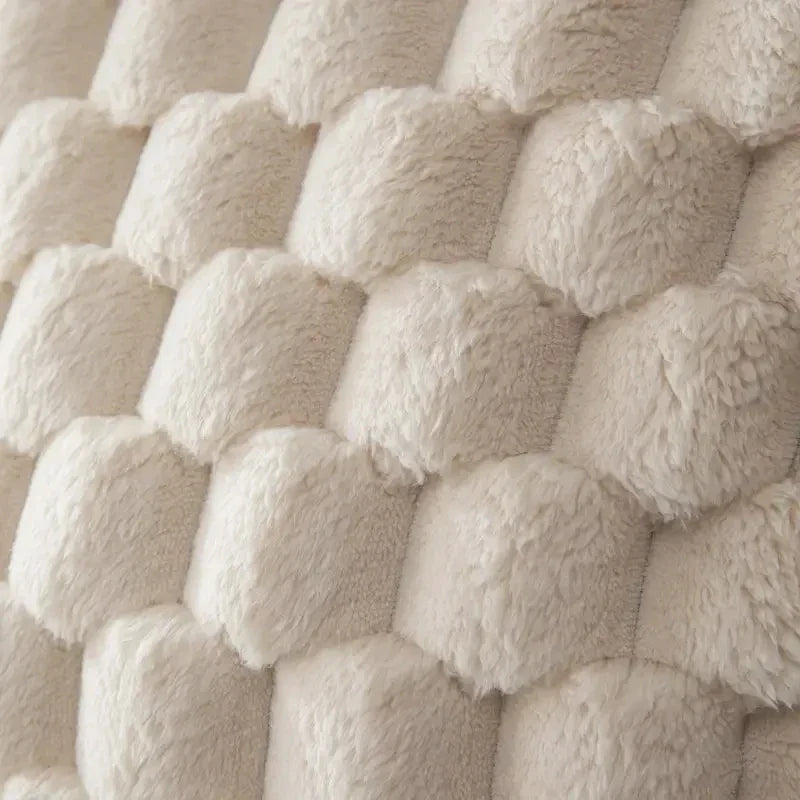 FluffyGrids | zachte kussensloop met ananaspatroon