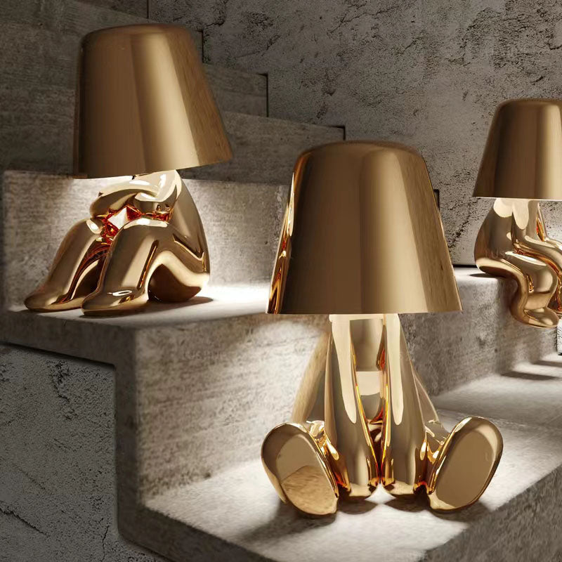 Plankglow | gouden man tafellamp
