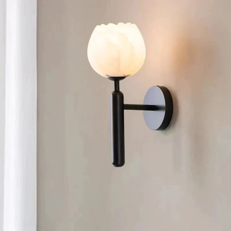 Marmerroos | elegante wandlamp met romantische flair