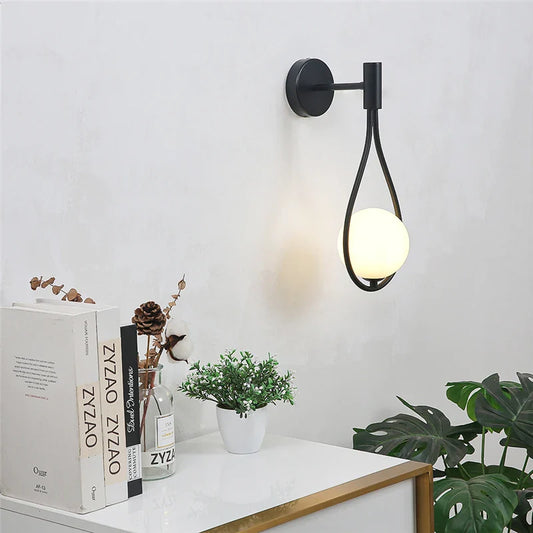 ZenithGlass - wandlamp met metalen en glazen bol