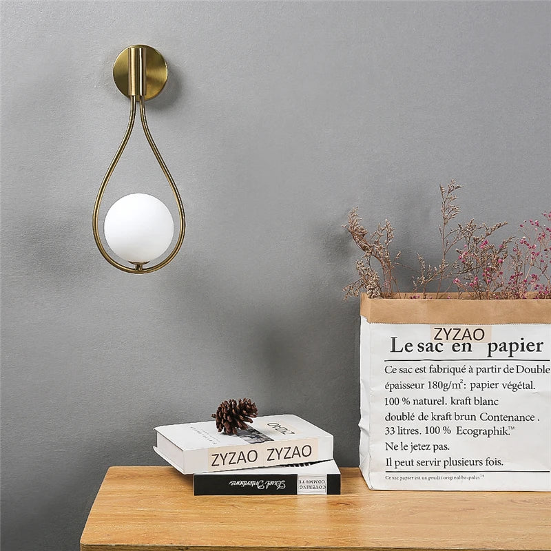 ZenithGlass - wandlamp met metalen en glazen bol