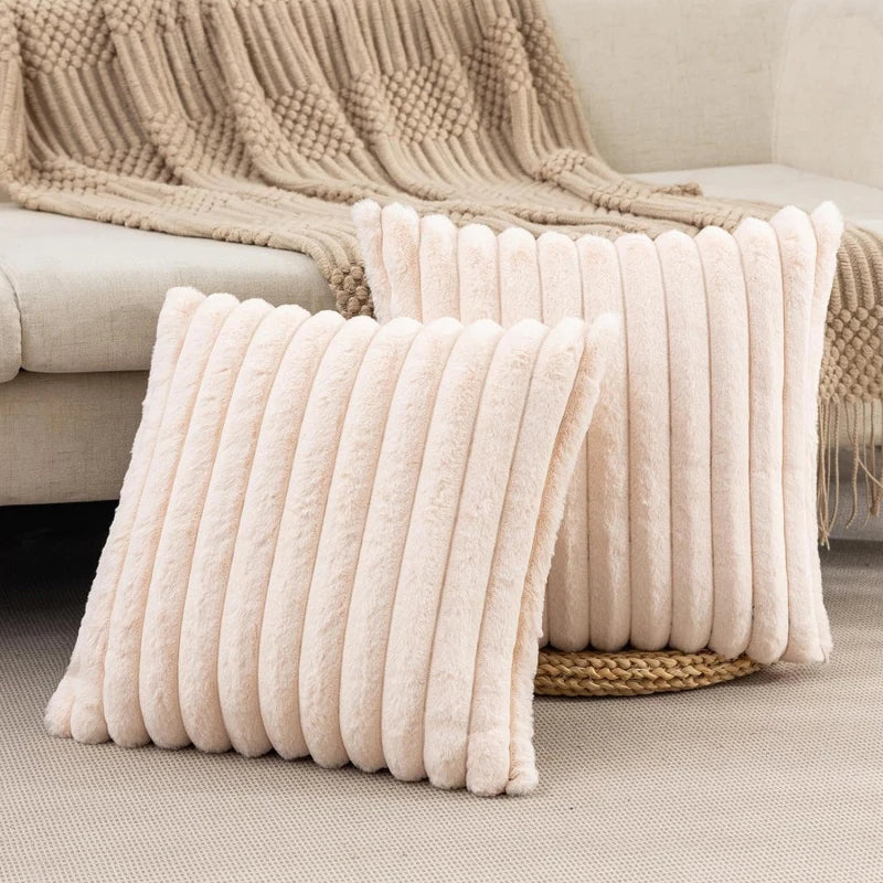 Huggycase | decoratieve donzige kussensloop