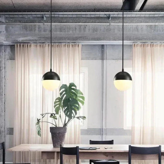 Moderne bol hanglamp met mat glas