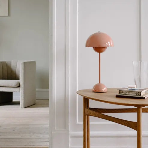 Flowerpot vp9 tafellamp, minimalistisch metaal, creatieve zijlamp