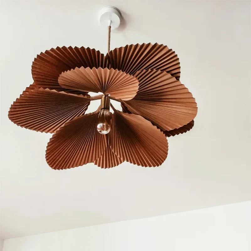 LeafyRadiance - petal plafondlamp