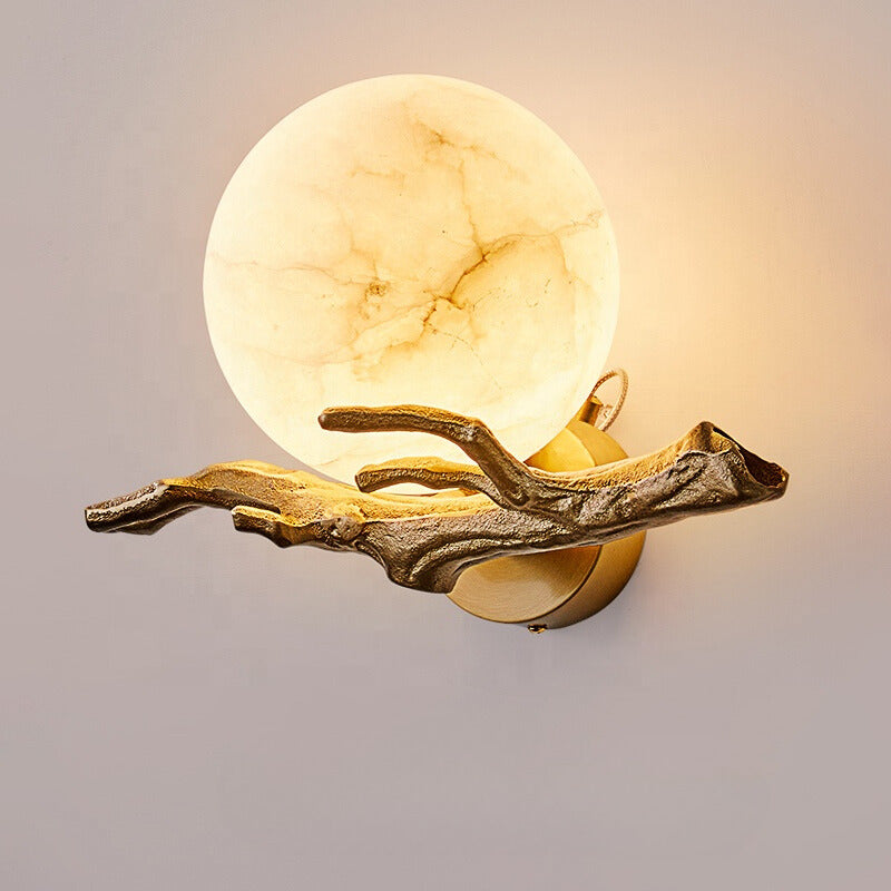 NordicMarble  | wandlamp met koperen accenten